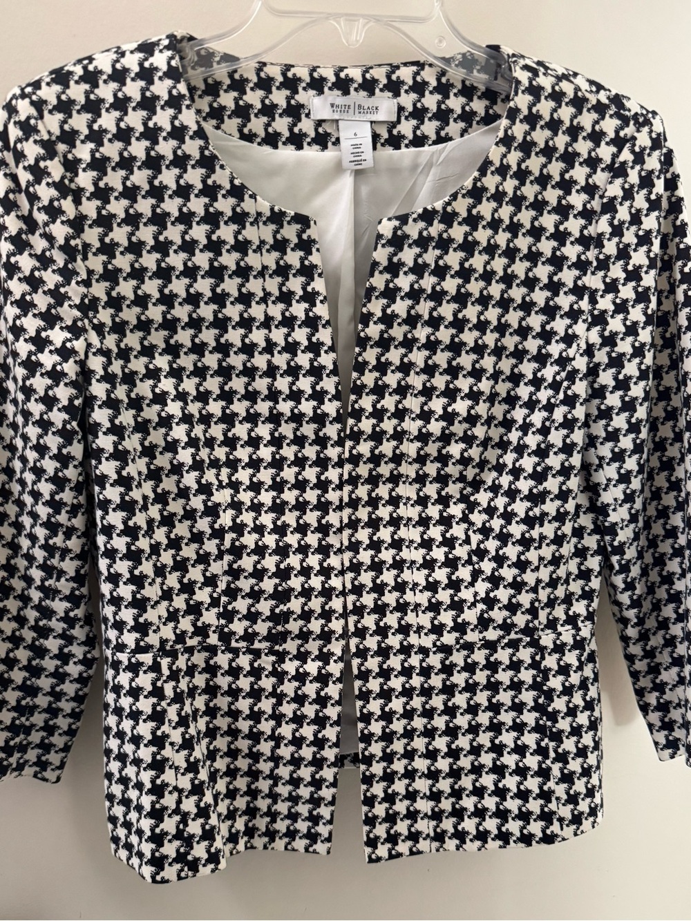 White House Black Market Black & White Houndstooth Collarless Blazer
